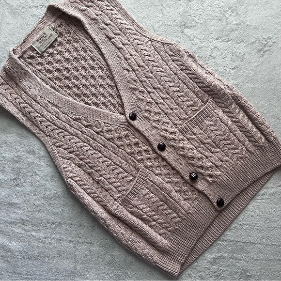 Aran Sweater Market Other - Aran Sweater Market Men's Irish Merino Wool Knit Vest Waistcoat Wicker Tan XL